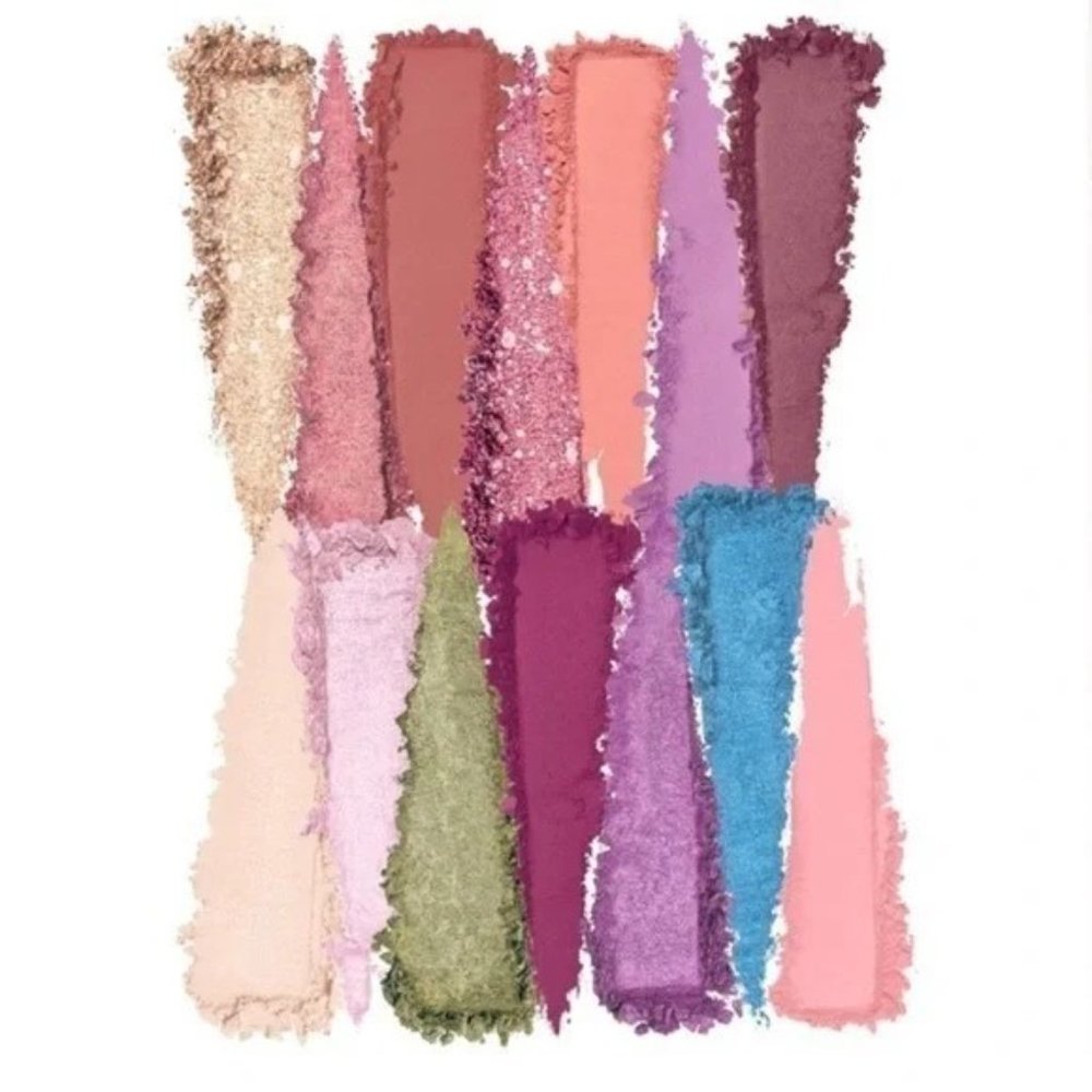 Too Faced Pinker Times Ahead Eyeshadow Palette 🦄 - Picture 4 of 4